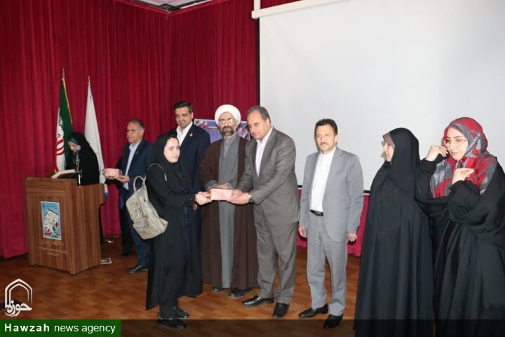 معلمان، پاسداران اندیشه و فرهنگ انقلاب اسلامی هستند