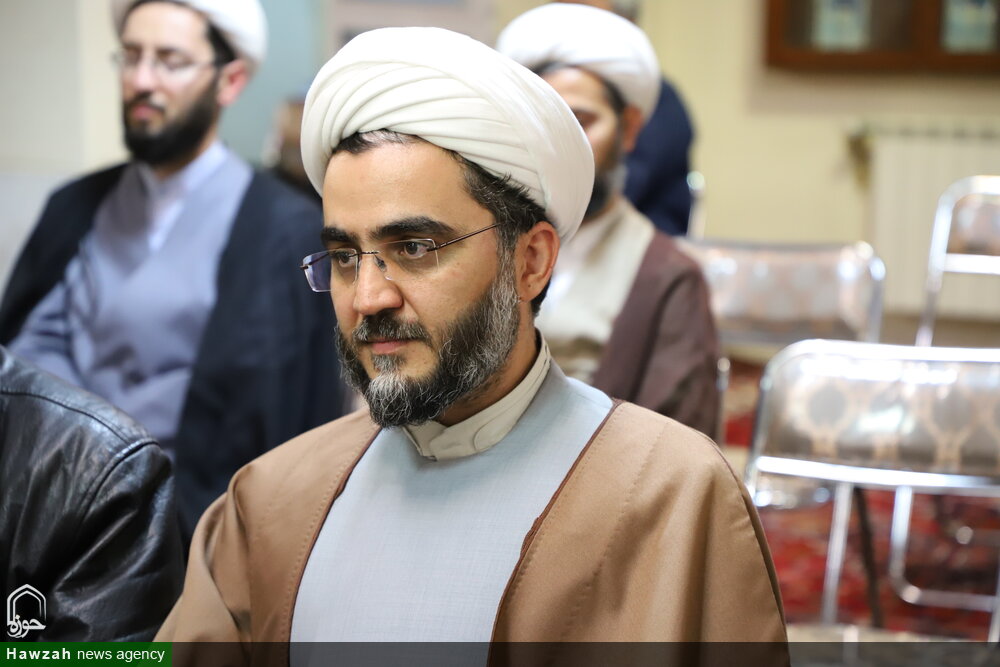 حوزه‌های علمیه و مسئولیت تبیین معارف ناب مهدوی در فضای مجازی