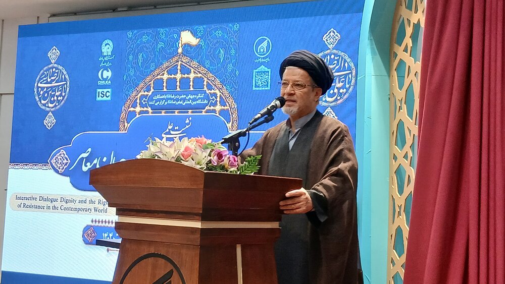 یکصدمین سال بازتأسیس حوزه قم، تجلی صدسال جهاد علمی و جهانی است