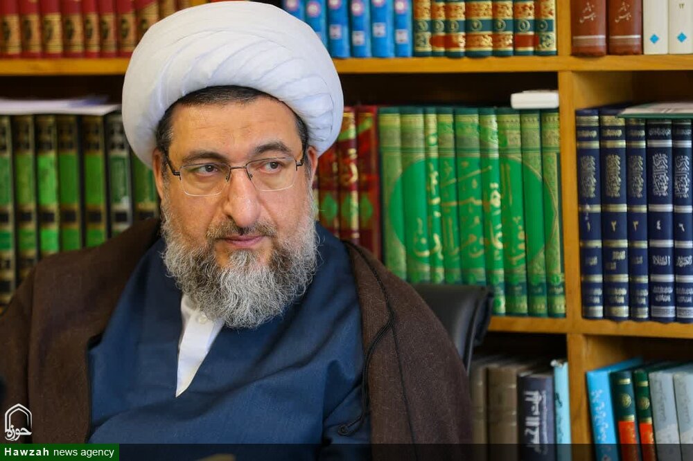 امام جمعه تبریز پیگیر روند درمان خبرنگار صداوسیما شد+فیلم