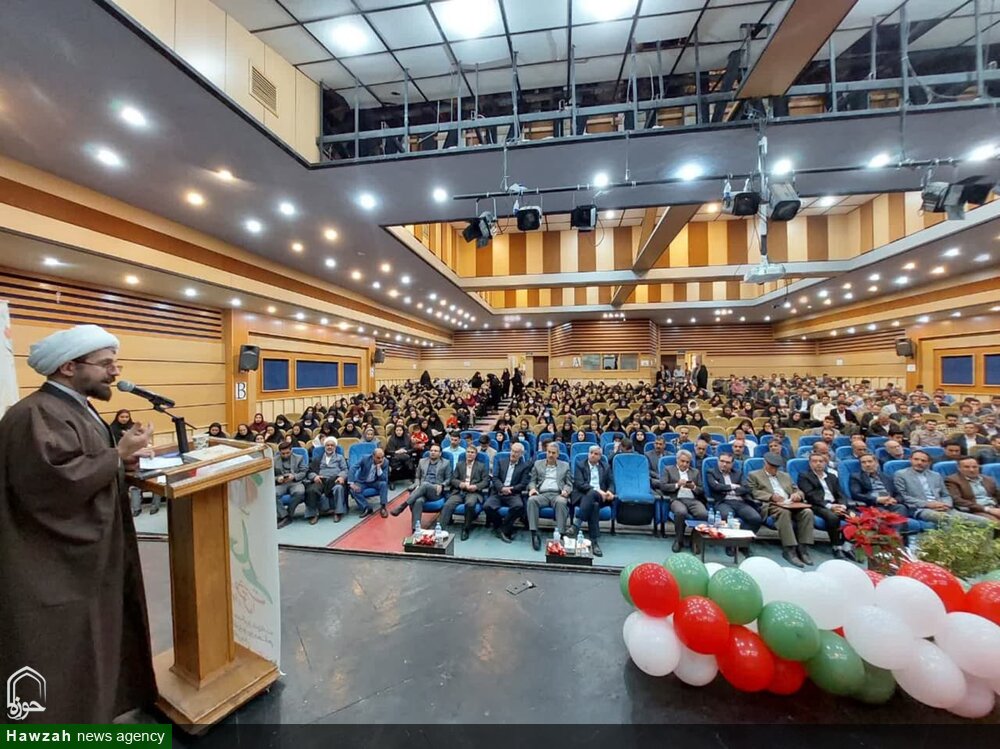 تصاویر/ همایش بزرگ سپاس معلم در شهرستان خرمدره