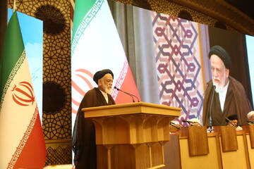 آیت الله حائری یزدی از ابتدای تأسیس حوزه به فکر صد سال آینده آن هم بودند