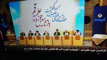 حضور مجازی طلاب مدارس علمیه دلگان در همایش یکصدمین سالگرد بازتأسیس حوزه علمیه+ عکس