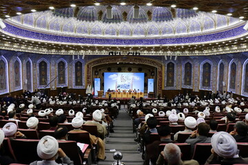 گزارشی از سخنرانی و پیام ۴ مرجع تقلید در همایش یکصدمین سال بازتأسیس حوزه قم