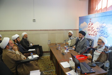 تصاویر / نشست علمی " حوزه ، جامعه  در سده اخیر حوزه علمیه قم "