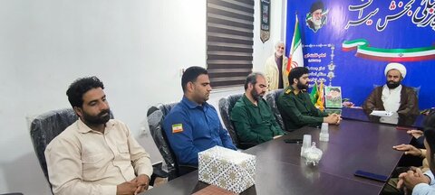 تصاویر/ تجلیل از امام جمعه سیراف