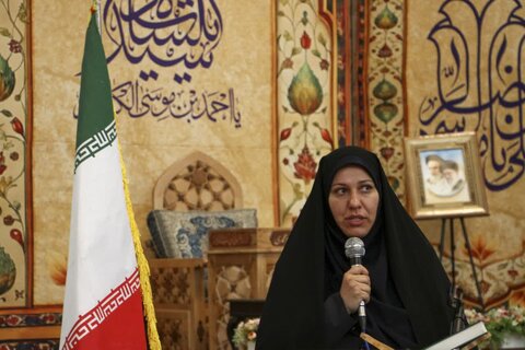 تصاویر| توزیع 20 سری جهیزیه نوعروسان در حرم مطهر شاهچراغ(ع)