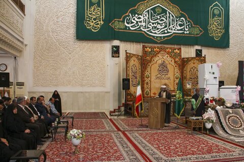 تصاویر| توزیع 20 سری جهیزیه نوعروسان در حرم مطهر شاهچراغ(ع)