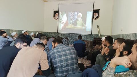 تصاویر برگزاری مراسم یکصدمین سال بازتاسیس حوزه علمیه قم در بروجرد