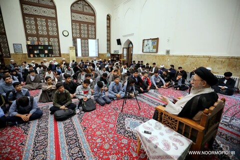 تصاویر/ درس اخلاق آیت الله نورمفیدی در نمازخانه مدرسه علمیه امام خمینی(ره) گرگان