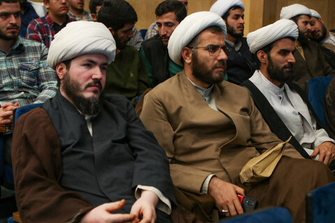 تصاویر/همایش یک صدمین سالگشت باز تاسیس حوزه علمیه قم در همدان