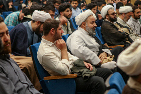 تصاویر/همایش یک صدمین سالگشت باز تاسیس حوزه علمیه قم در همدان