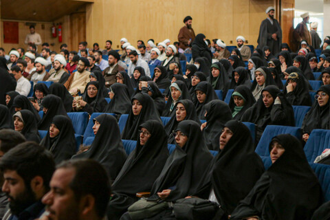 تصاویر/همایش یک صدمین سالگشت باز تاسیس حوزه علمیه قم در همدان