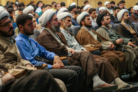 تصاویر/همایش یک صدمین سالگشت باز تاسیس حوزه علمیه قم در همدان