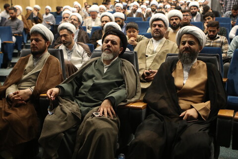 تصاویر/همایش یک صدمین سالگشت باز تاسیس حوزه علمیه قم در همدان