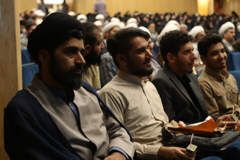 تصاویر/همایش یک صدمین سالگشت باز تاسیس حوزه علمیه قم در همدان