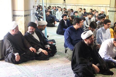 تصاویر / گردهمایی اساتید ،طلاب وکادر حوزه علمیه قزو.ین در یکصدمین سال باز تاسیس حوزه علمیه قزوین