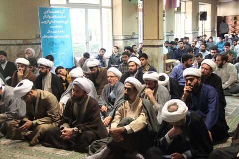 تصاویر / گردهمایی اساتید ،طلاب وکادر حوزه علمیه قزو.ین در یکصدمین سال باز تاسیس حوزه علمیه قزوین