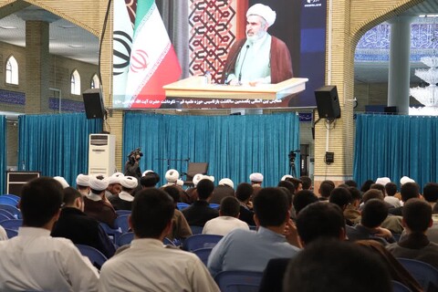 تصاویر/ اجتماع طلاب ارومیه به مناسبت یکصدمین سالگرد باز تأسیس حوزه علمیه