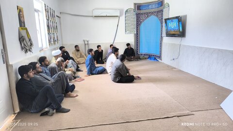 گردهمایی طلاب اساتید و کادر مدرسه علمیه امام جعفر صادق(ع) شهرستان الوان به مناسبت یکصدمین سالگشت بازتاسیس حوزه علمیه قم