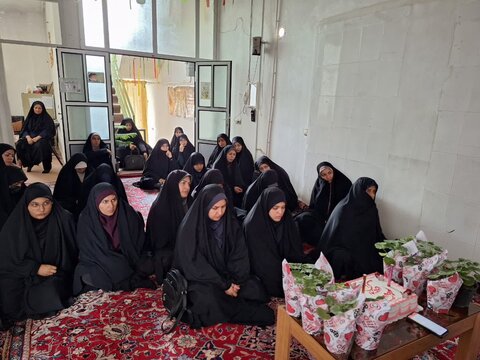 تصاویر/برگزاری جشن دهه کرامت در مدرسه علمیه حضرت زینب (س)آستانه