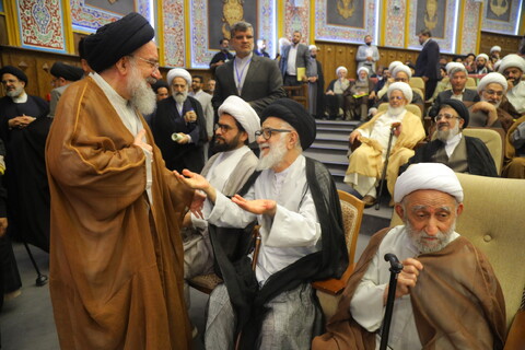 تصاویر / حاشیه همایش بین المللی یکصدمین سالگشت بازتأسیس حوزه علمیه قم