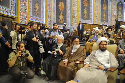 تصاویر / حاشیه همایش بین المللی یکصدمین سالگشت بازتأسیس حوزه علمیه قم