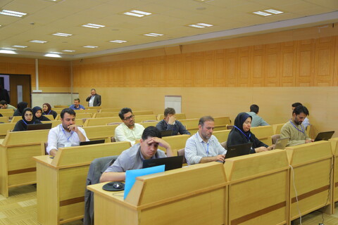 تصاویر/ حضور گسترده خبرنگاران در همایش بین المللی یکصدمین سالگشت بازتأسیس حوزه علمیه قم