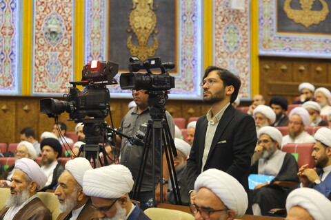 تصاویر/ حضور گسترده خبرنگاران در همایش بین المللی یکصدمین سالگشت بازتأسیس حوزه علمیه قم
