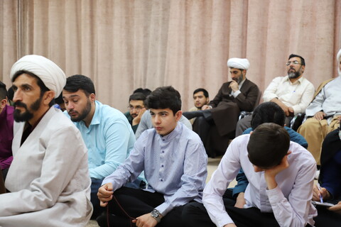 تصاویر/اجتماع طلاب و روحانیون حوزه علمیه خاتم الانبیاء سنندج دریکصدمین سالگشت باز تأسیس حوزه‌ی علمیه‌ قم