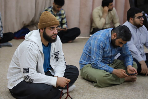 تصاویر/اجتماع طلاب و روحانیون حوزه علمیه خاتم الانبیاء سنندج دریکصدمین سالگشت باز تأسیس حوزه‌ی علمیه‌ قم