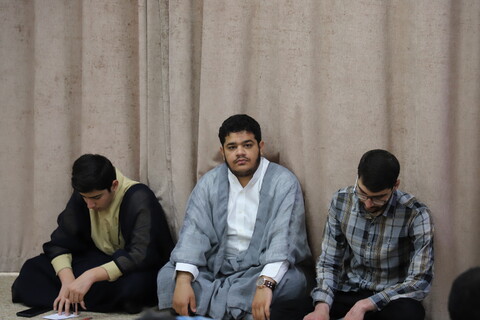 تصاویر/اجتماع طلاب و روحانیون حوزه علمیه خاتم الانبیاء سنندج دریکصدمین سالگشت باز تأسیس حوزه‌ی علمیه‌ قم