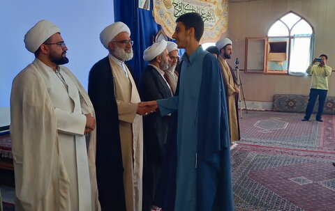 تصاویر/ آئین تجلیل از برگزیدگان المپیاد علمی طلاب مدارس علمیه منطقه کاشان