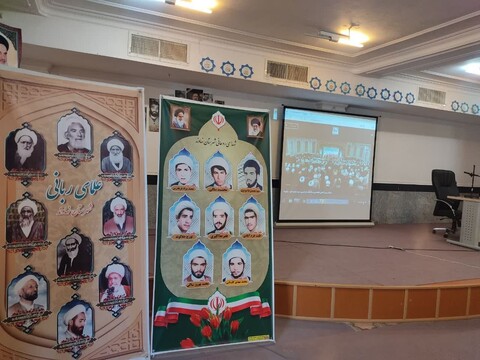 تصاویر / همایش شهرستانی یکصدمین سالگشت باز تأسیس حوزه علمیه قم در نهاوند