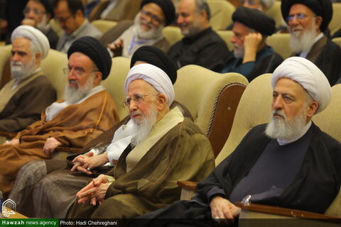 Photos / Conférence internationale sur le 100e anniversaire du rétablissement du séminaire de Qom