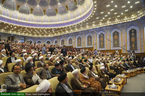 Photos / Conférence internationale sur le 100e anniversaire du rétablissement du séminaire de Qom