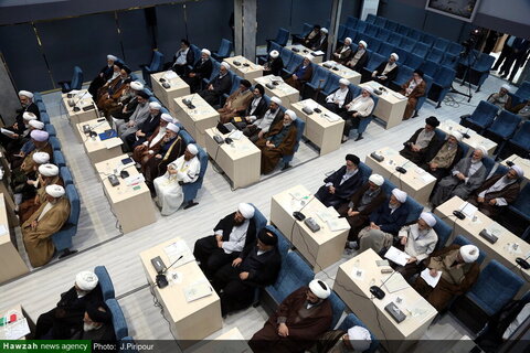 Photos/ La sixième session de l'Assemblée des experts du Guide suprême