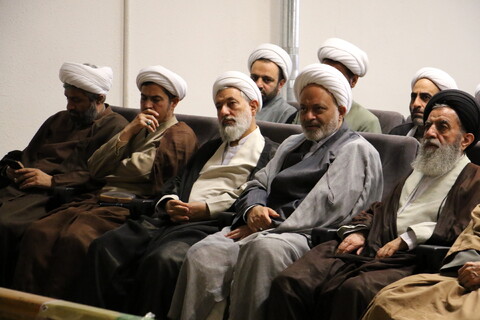 تصاویر /  همایش یکصدمین سالگشت باز تاسیس حوزه علمیه قم به صورت برخط در اصفهان
