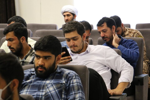 تصاویر /  همایش یکصدمین سالگشت باز تاسیس حوزه علمیه قم به صورت برخط در اصفهان