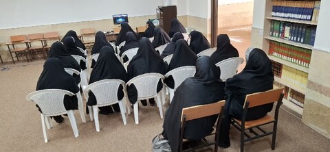 تصاویر/ همایش یکصد سالگی حوزه علمیه قم به صورت وبیناری در مدارس علمیه استان سمنان