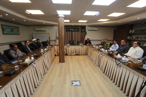 تصاویر / نشست هم اندیشی و تجربه نوردی فعالان قرآنی اصفهان