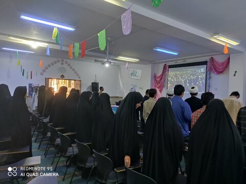 تصاویر مراسم سالروز بازتاسیس حوزه علمیه قم در برخی مدارس علمیه لرستان