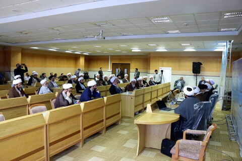 نشست علمی فقه در همایش یکصدمین سالگشت بازتأسیس حوزه علمیه قم