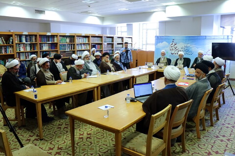 تصاویر / برگزاری کمیسیون کلام، ادیان، مذاهب و فرق اسلامی در همایش یکصدمین سالگشت بازتأسیس حوزه علمیه قم