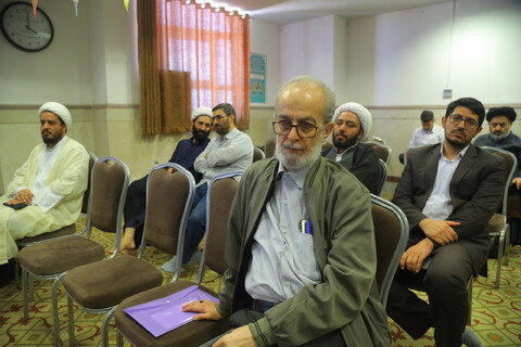 تصاویر / نشست علمی "  فضای مجازی و فناوری و هوش مصنوعی در سده اخیر حوزه علمیه قم "