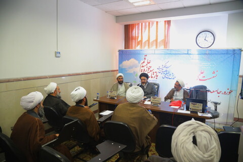 تصاویر / نشست علمی " حوزه ، جامعه  در سده اخیر حوزه علمیه قم "