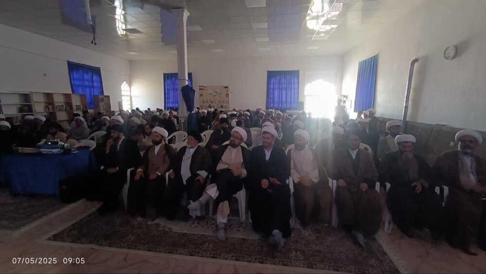 تصاویر / مراسم گرامیداشت یکصدمین بازتاسیس حوزه علمیه قم در خرم آباد
