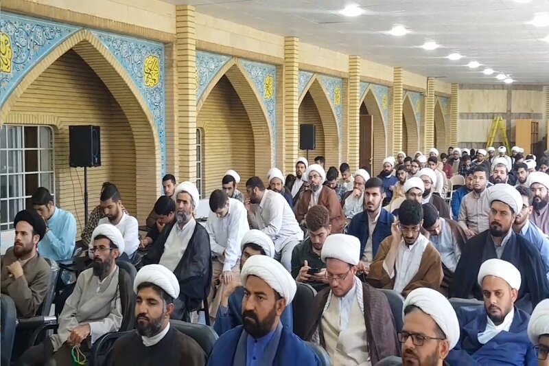 گردهمایی حوزویان کرمانشاه در همایش ملی یکصدمین سال باز تأسیس حوزه علمیه قم + عکس