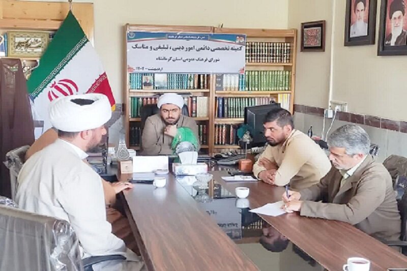 نقش محوری دین و تبلیغات مذهبی در ارتقای فرهنگ عمومی