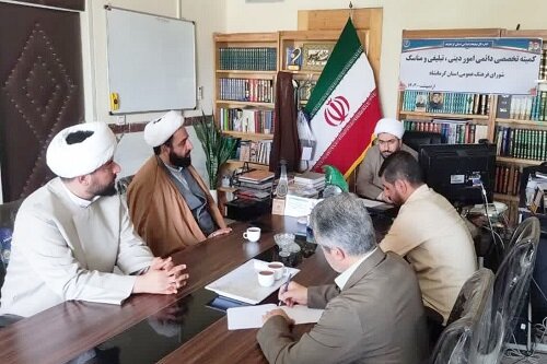 نقش محوری دین و تبلیغات مذهبی در ارتقای فرهنگ عمومی
